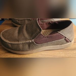 Crocs brown slip ons in brown size 9